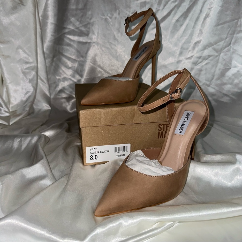 Brand New • Steve Madden • Base Camel Nubuck Pointed Spike Heel Suede • Size 8